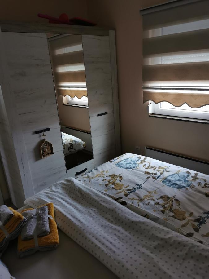 Lux Apartman Lena Belgrado Esterno foto